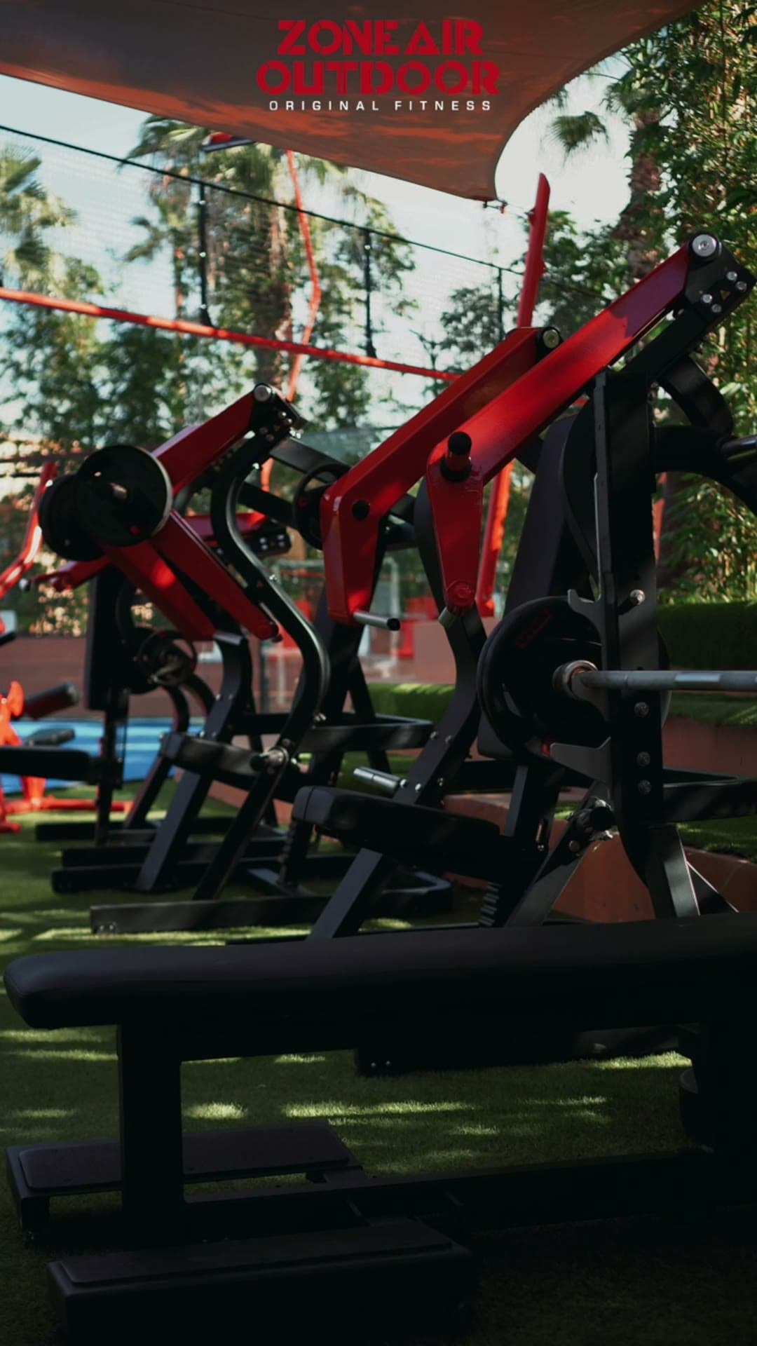 Machines outdoor sous voile d’ombrage